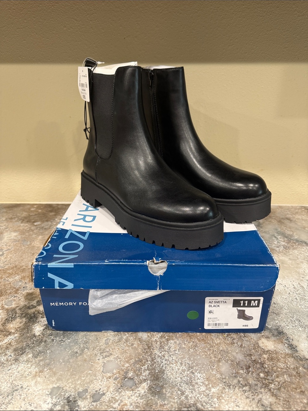 Arizona Jean Company Black Platform Chelsea Ankle Boots